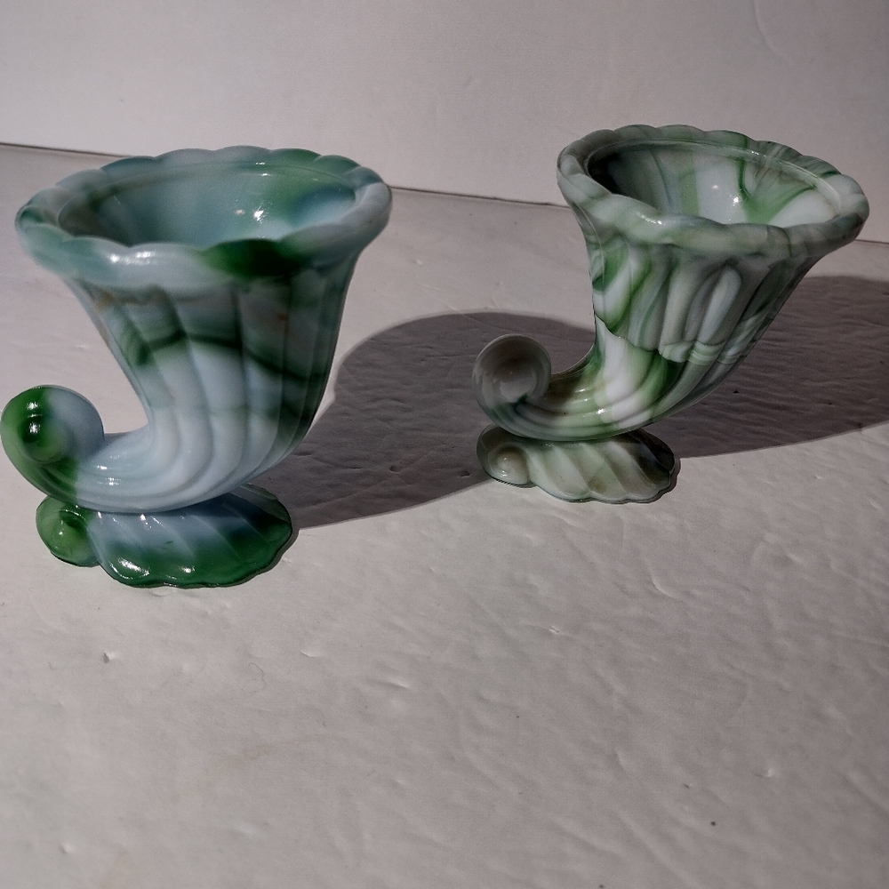 2 AKRO AGATE Cornucopia Vases No Chips on Good Condition.